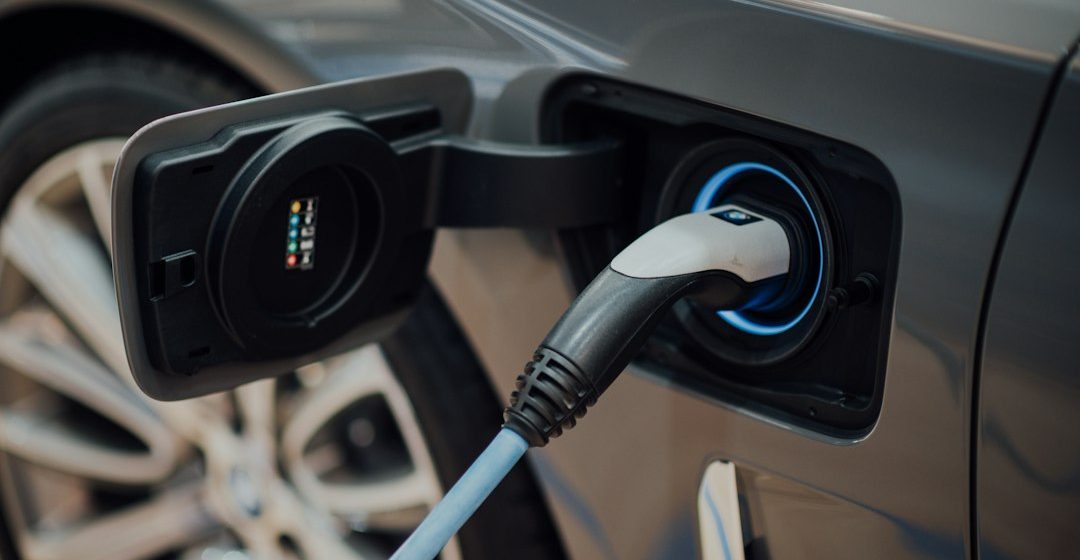 Kabel pengisian daya kendaraan listrik